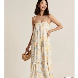 NWT Abercrombie & Fitch Chase Tiered Maxi Floral Dress Size Small